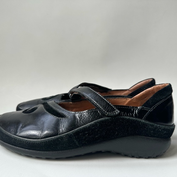 Naot Shoes - Naot Matai Black Leather Swirl Mary Jane Shoes Flats Size Women Size 38